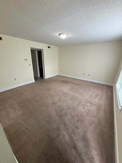 Building Photo - 1107 N Guignard Dr