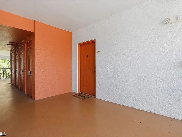 6321 Aragon Way #306 — Photo 4