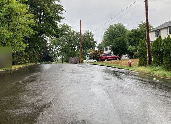 4th image of 15 Oak St