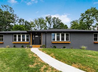 1222 Edwards Ln, Zanesville, OH 43701