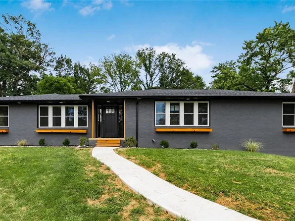 1222 Edwards Ln, Zanesville, OH 43701