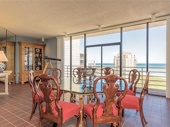 4th image of 1000 Padre Blvd #1402