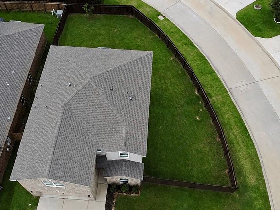 3rd image of 22602 Harrington Field Dr