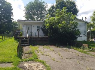 13 Walnut St, Mount Morris, NY 14510