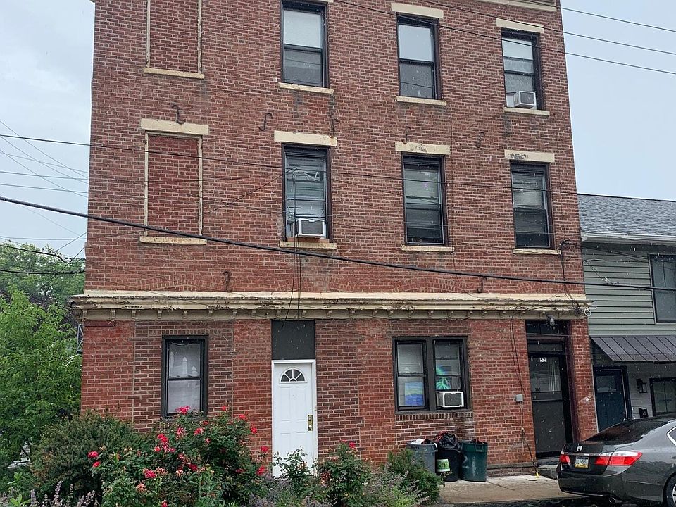 1st image of 521 Van Duzer St