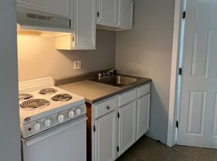 10 Maple St APT 3, Nashua, NH 03060