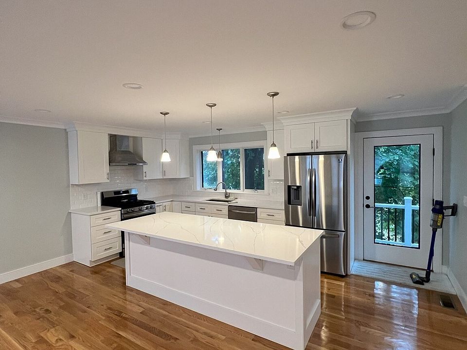 1st image of 30 Town Hill St