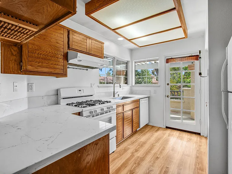 23930 Arroyo Park Dr #109 — Photo 5