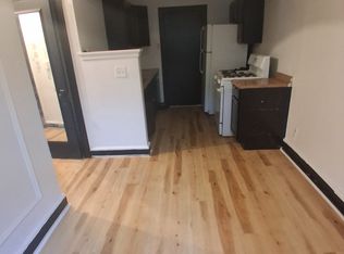 915 N 24th St #22, Milwaukee, WI 53233