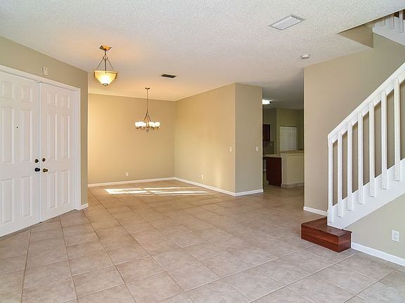 4th image of 1858 SW 177th Ave