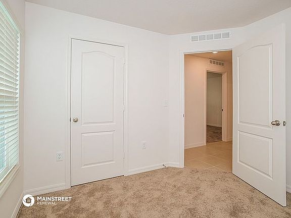 3rd image of 1776 Torrington Dr