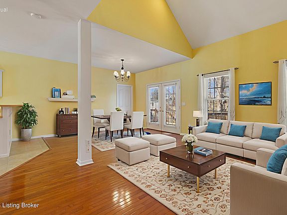 5th image of 9609 Applewood Ct