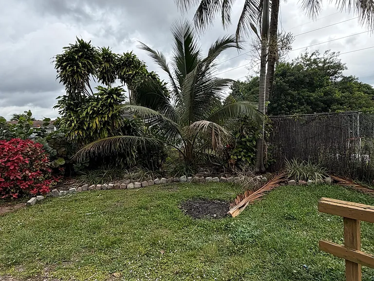 5601 Pierce St — Photo 21