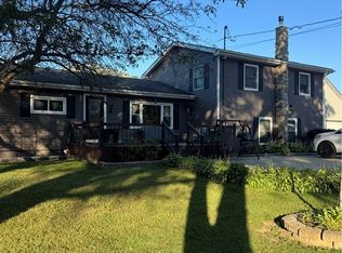 8323 Hunters Creek Rd, Holland, NY 14080