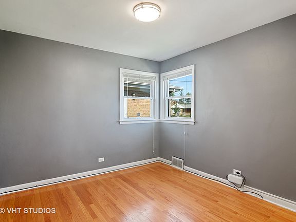 5th image of 7452 W Touhy Ave