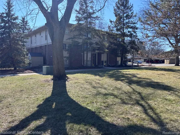 22243 Kinyon St Unit 1, Taylor, MI 48180
