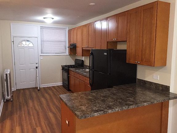 3rd image of 1700 W Juneway Ter #17022C