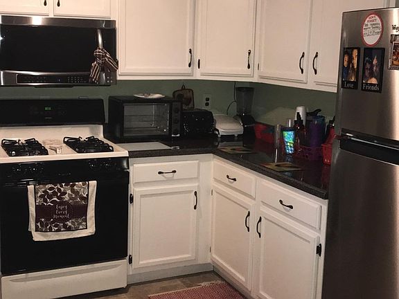 2nd image of 340 De Smet Dr