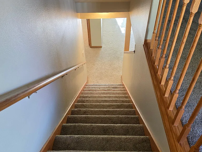 1006 Georgene St — Photo 12