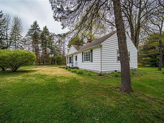 2nd image of 30415 Woodall Dr