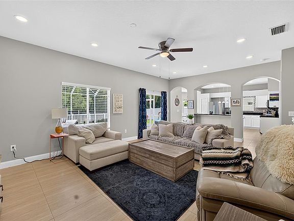 3rd image of 26943 CORAL SPRINGS DRIVE