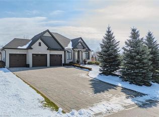 5 Moore Blvd, Brantford, ON N3T 0E2