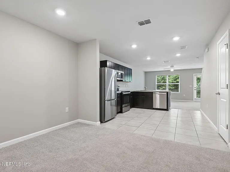 5988 Creekside Crossing Dr — Photo 5