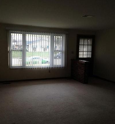 5th image of 309 Katy Ln