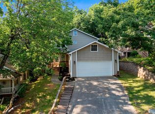 519 Farmingdale Rd SE, Huntsville, AL 35803