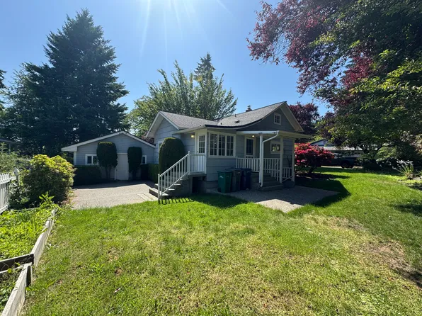 9040 Avondale Rd NE, Redmond, WA 98052