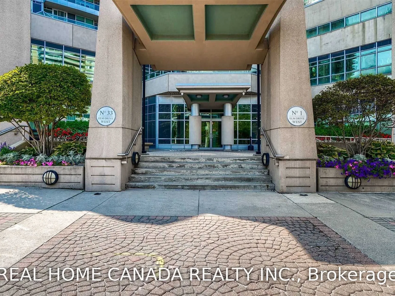 3 bed, $2,400 — Photo 4