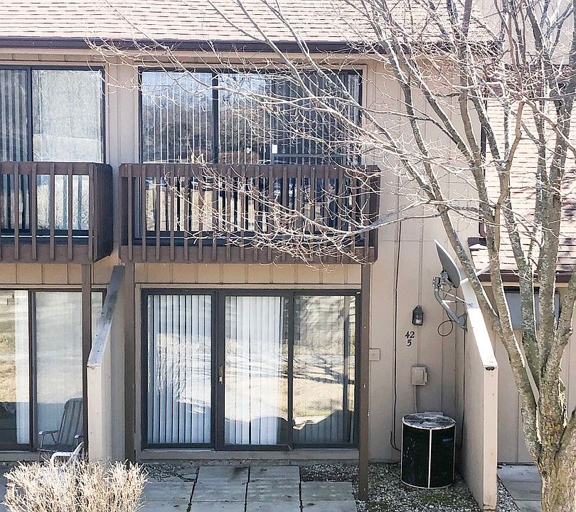 1st image of 42 Nassau Colony APT 5