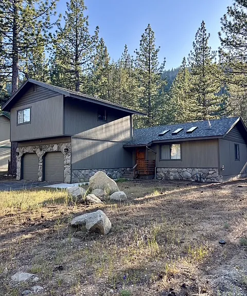 3454 E River Park Dr — Photo 1