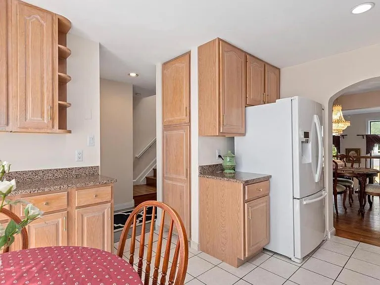 10254 Cherry Walk Ct — Photo 4
