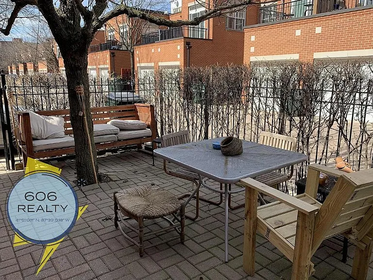 220 W Scott St #G — Photo 29