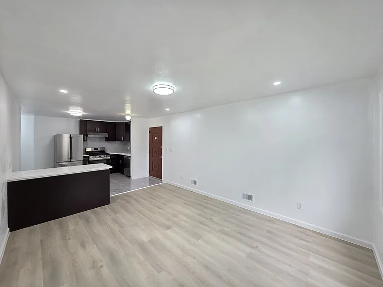 68 Cranford St #1 — Photo 7