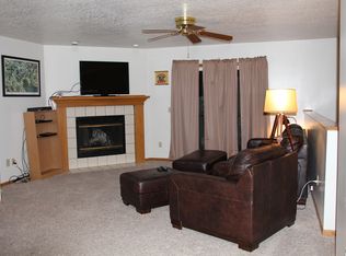 151 Christie Ln, Pleasant Hill, IA 50327