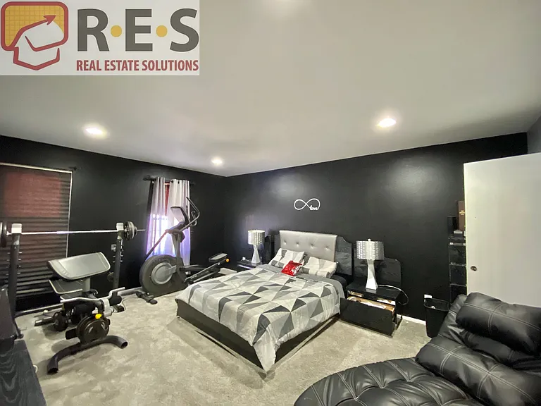 2468 S Evanston St — Photo 15