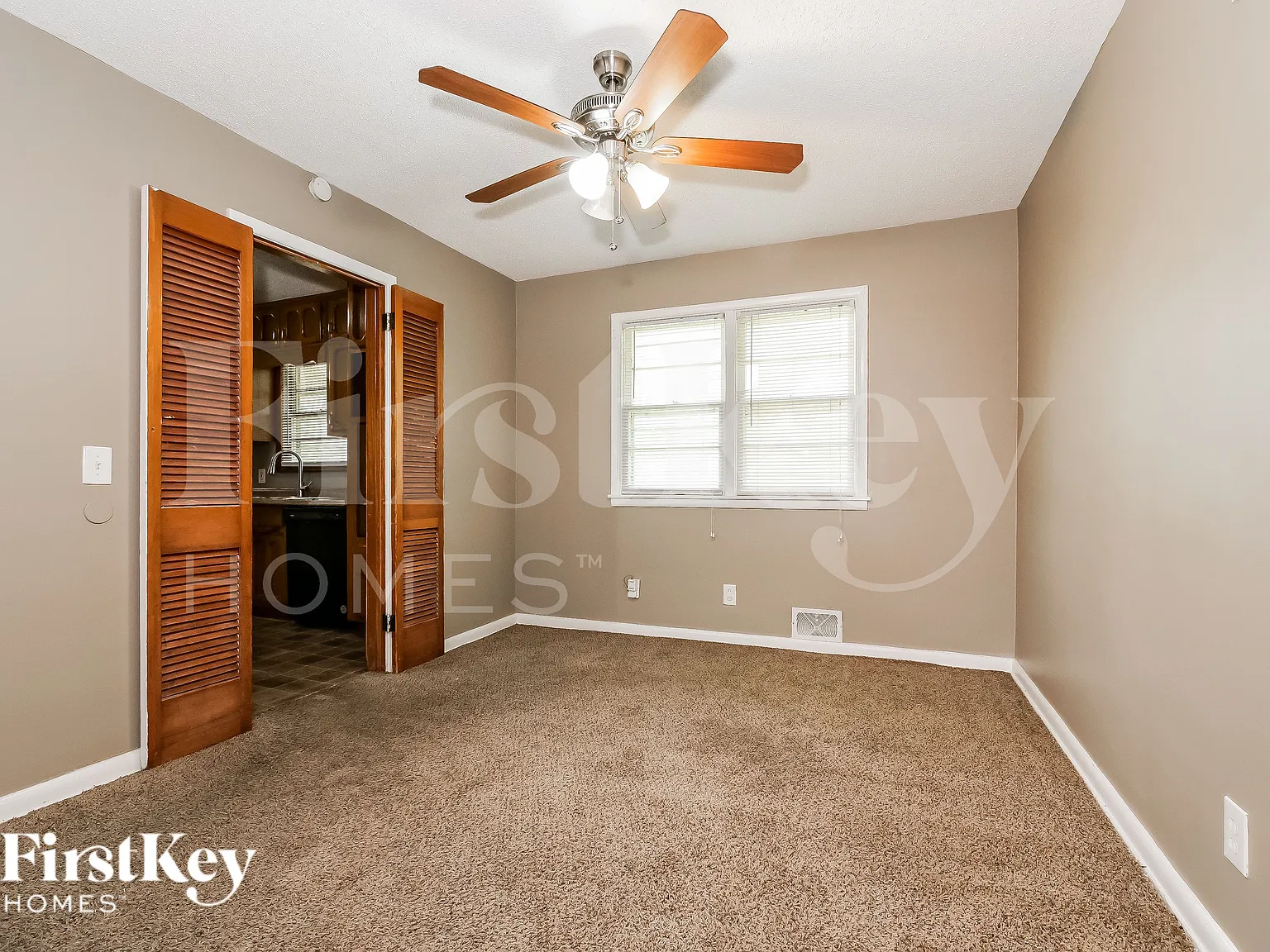 3 bed, 1.5 bath, 1216 sqft, $1,685 — Photo 4
