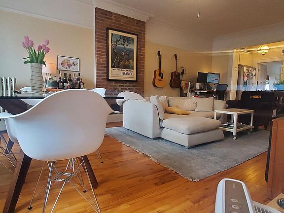 4th image of 13 S Oxford St APT 4