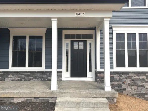 16015 Ambleside Ct, Hughesville, MD 20637