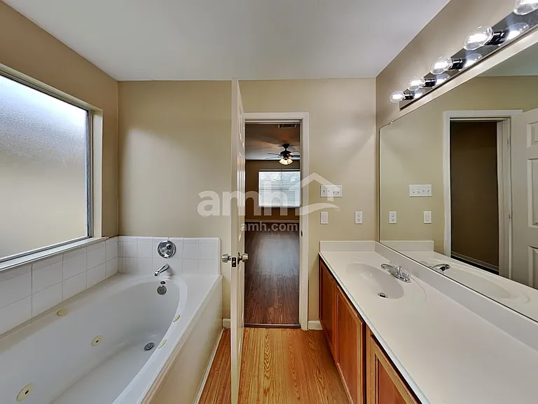 15834 Little Miss Creek Dr — Photo 11