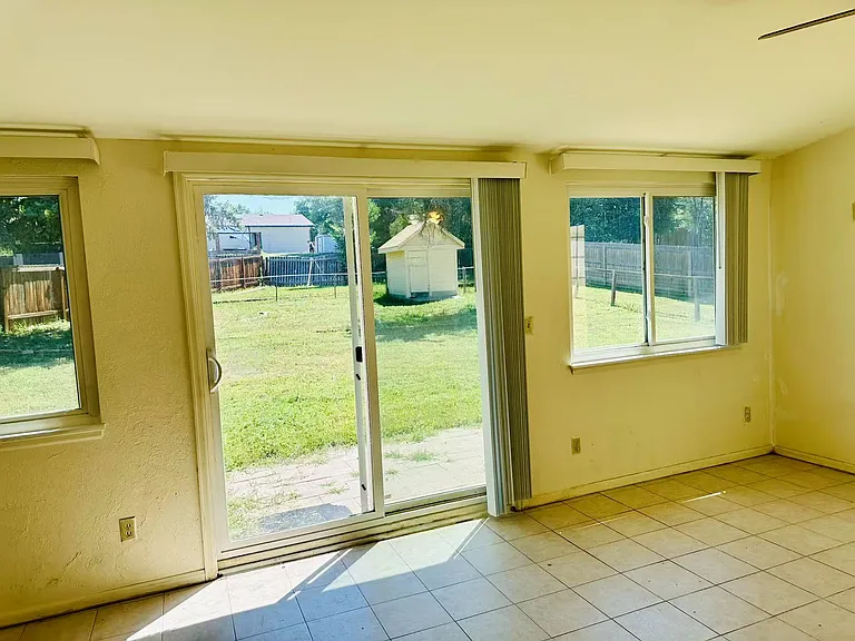 4625 N Enchanted Cir — Photo 26