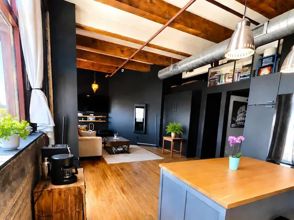 215 W Maple STREET #307, Milwaukee, WI 53204