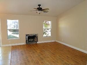 4th image of 8424 Cedar Hill Ct
