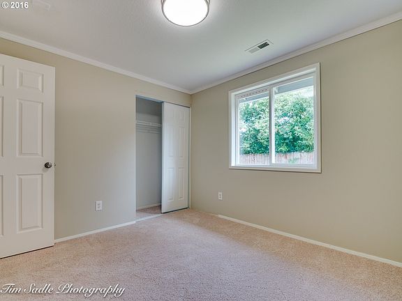 3rd image of 15908 NE 74th St