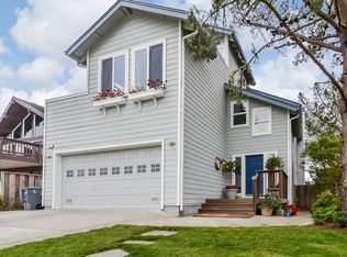 342 6th Ave, Half Moon Bay, CA 94019