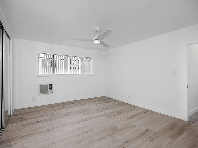 West Brent Apartments — Photo 53