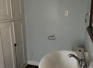 458 E State St, Sycamore, IL 60178