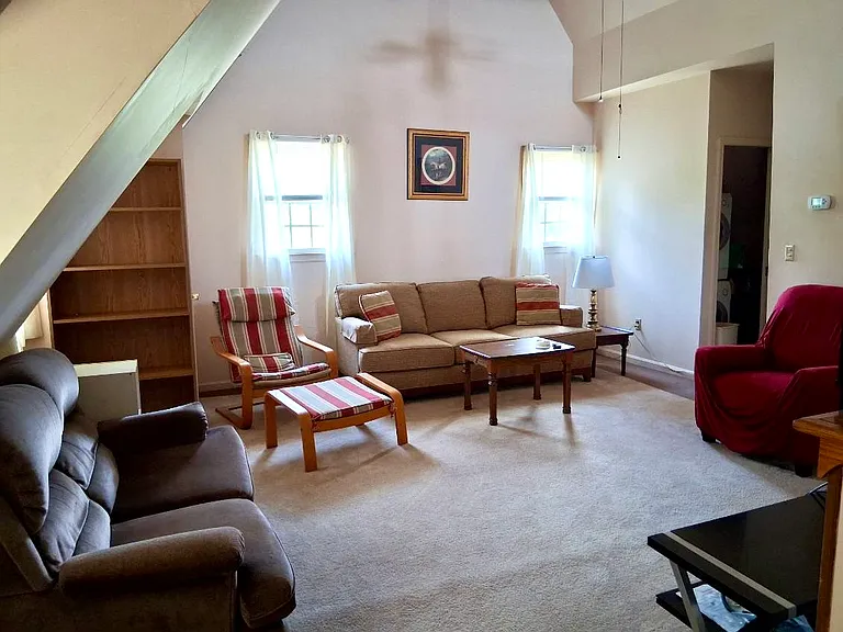 14230 Lovers Ln #A — Photo 4